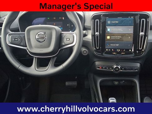 Certified 2025 Volvo XC40 B5 Ultra w/ Protection Package Premier image 11