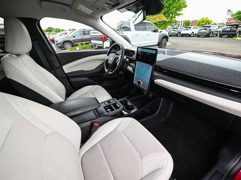 Certified 2025 Ford Mustang Mach-E Premium AWD/4WD image 24