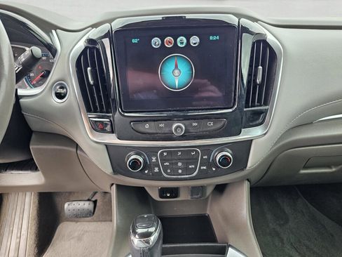 Used 2019 Chevrolet Traverse LT image 27