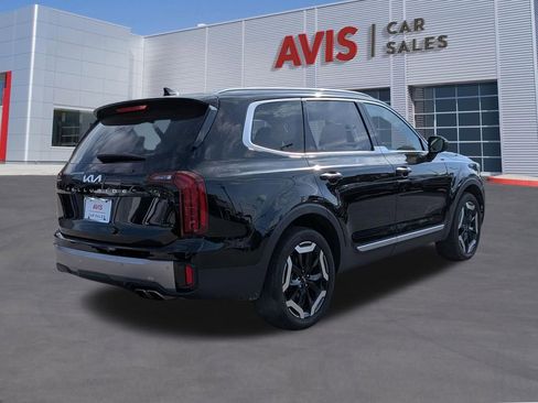 Used 2025 Kia Telluride S FWD image 6