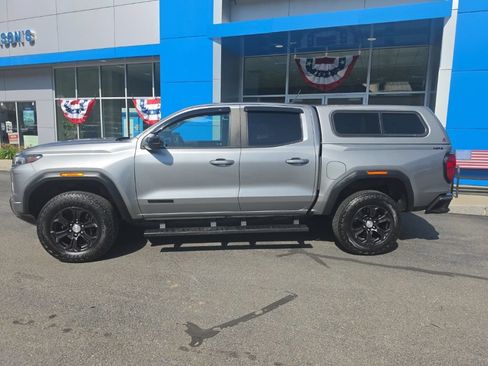 Used 2023 GMC Canyon Elevation w/ Elevation Premium Package AWD/4WD image 3