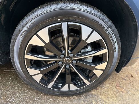 Used 2026 Volvo XC60 B5 Plus w/ Protection Package Premier image 34