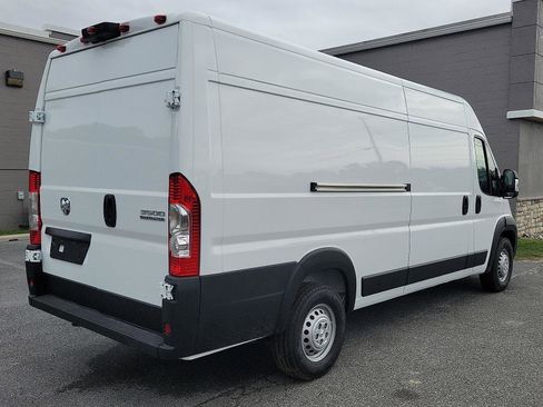 New 2024 RAM ProMaster 3500 w/ Convenience Group image 3