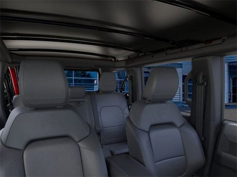 New 2025 Ford Bronco Big Bend w/ Black Diamond Package image 12