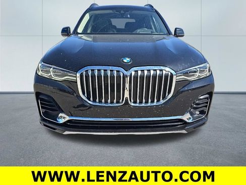 Used 2022 BMW X7 xDrive40i w/ Executive Package AWD/4WD image 2