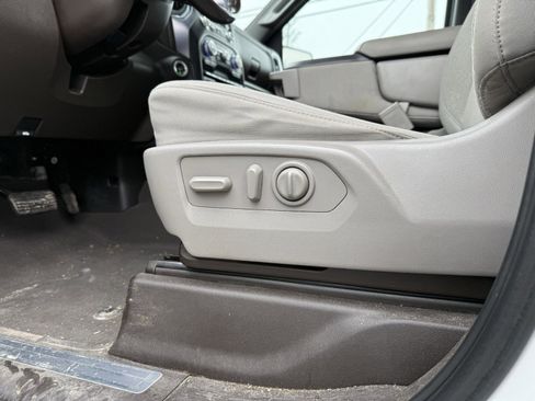 Used 2019 GMC Sierra 1500 SLE w/ SLE Value Package image 17