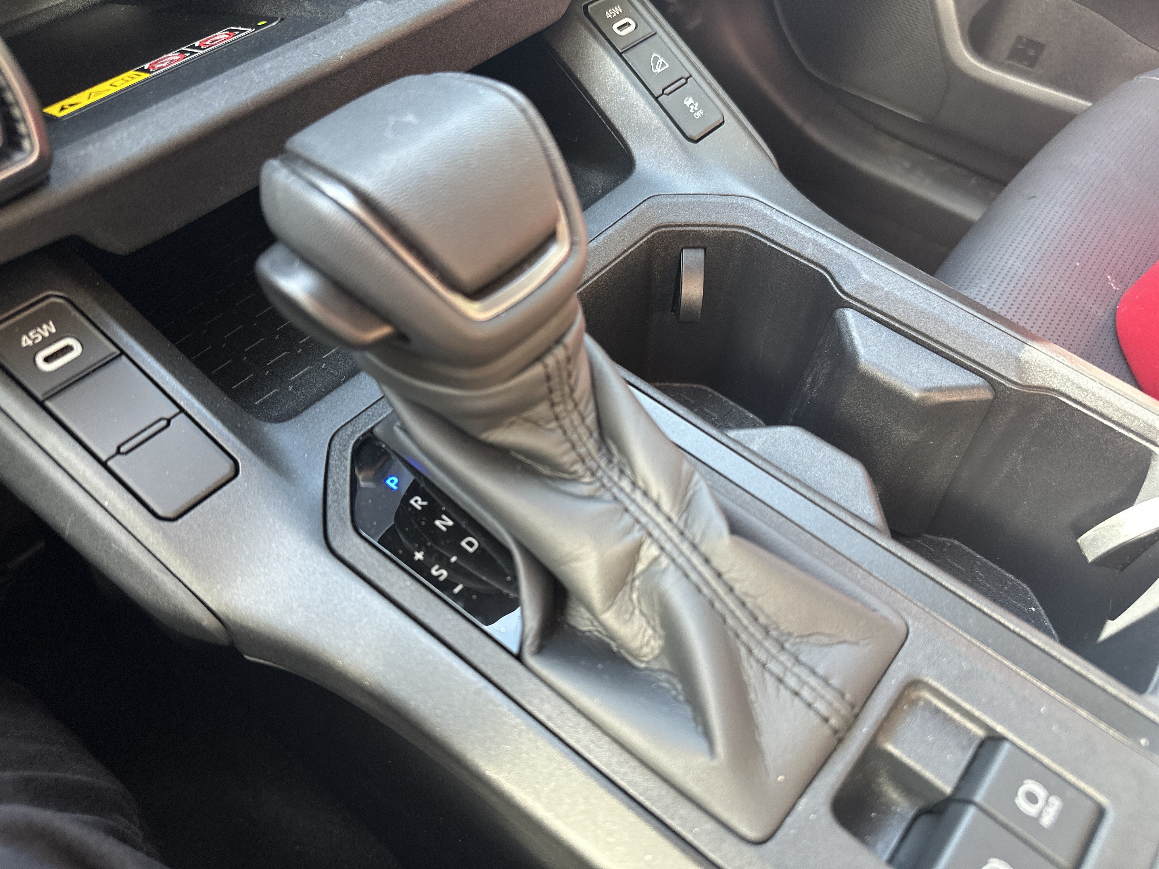 Used 2026 Toyota RAV4 XLE Premium AWD/4WD image 24