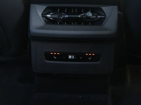 Used 2025 Audi Q6 e-tron Premium Plus w/ Premium Plus image 44