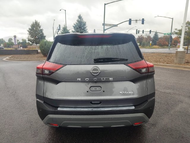 Used 2023 Nissan Rogue SV AWD/4WD image 4