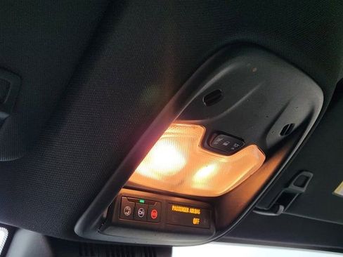 Used 2024 Chevrolet Colorado Trail Boss image 27