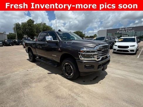 Used 2026 RAM 2500 Laramie AWD/4WD image 5