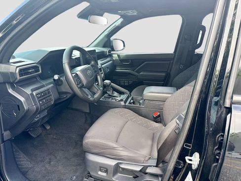 Used 2025 Toyota Tacoma SR AWD/4WD image 24