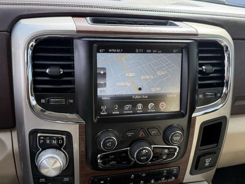 Used 2017 RAM 1500 Laramie w/ Convenience Group image 10