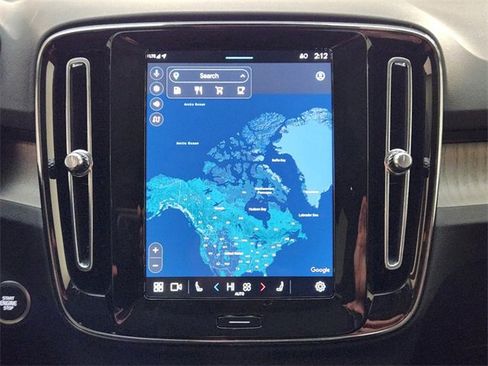 New 2025 Volvo XC40 B5 Core w/ Protection Package Premier image 17