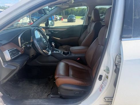 Used 2020 Subaru Outback Touring w/ Popular Package #2 AWD/4WD image 3