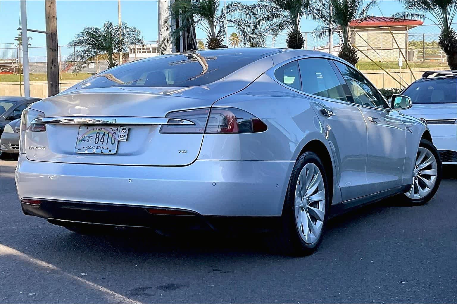Used 2016 Tesla Model S 70 RWD image 22
