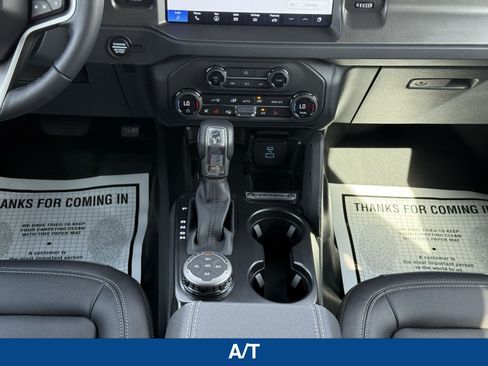 New 2025 Ford Bronco Badlands AWD/4WD image 18