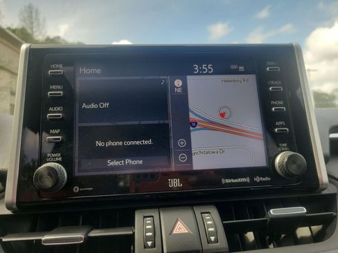 Used 2020 Toyota RAV4 XSE image 18