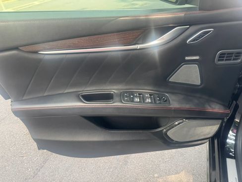 Used 2019 Maserati Ghibli S GranLusso AWD/4WD image 22