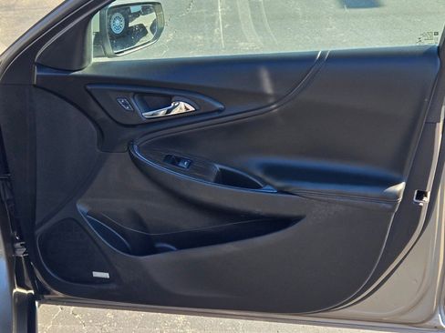 Used 2024 Chevrolet Malibu LT image 5