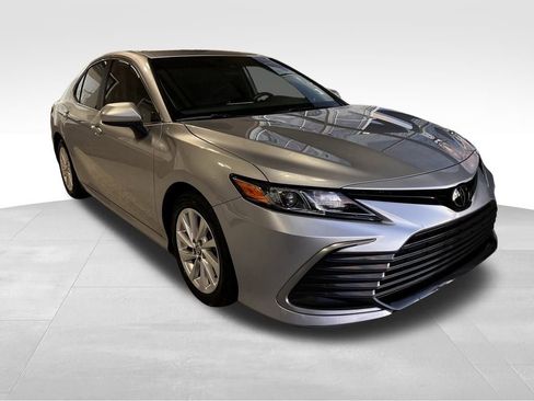 Certified 2023 Toyota Camry LE image 8