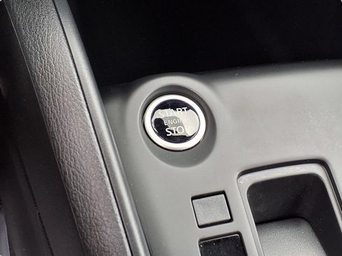 Used 2025 Nissan Kicks Play S FWD image 9