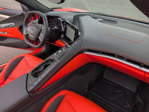 Used 2025 Chevrolet Corvette Stingray Premium Conv image 28