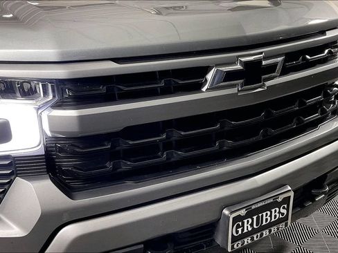 Used 2023 Chevrolet Silverado 1500 RST AWD/4WD image 38