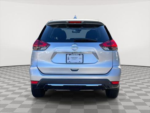 Used 2020 Nissan Rogue S image 5