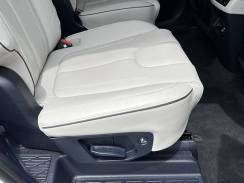 Used 2022 Hyundai Palisade Calligraphy AWD/4WD image 22