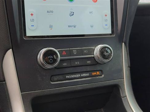 Certified 2024 Ford Edge SE AWD/4WD image 11