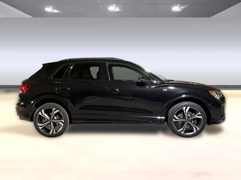 Used 2023 Audi Q3 2.0T Premium Plus w/ Premium Plus Package AWD/4WD image 8