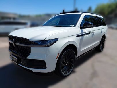 New 2026 Lincoln Navigator Reserve w/ Jet Appearance Package