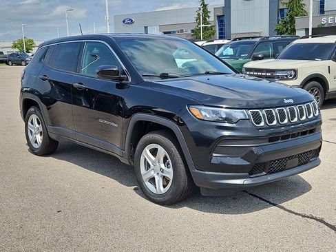 Used 2024 Jeep Compass Sport AWD/4WD image 7