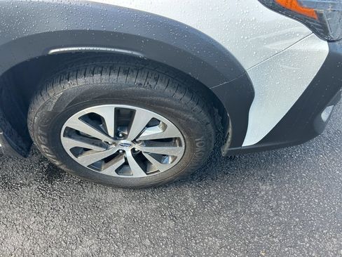 Certified 2023 Subaru Outback Premium AWD/4WD image 13