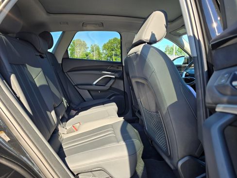 Certified 2025 Audi Q5 Premium w/ Convenience Package AWD/4WD image 23