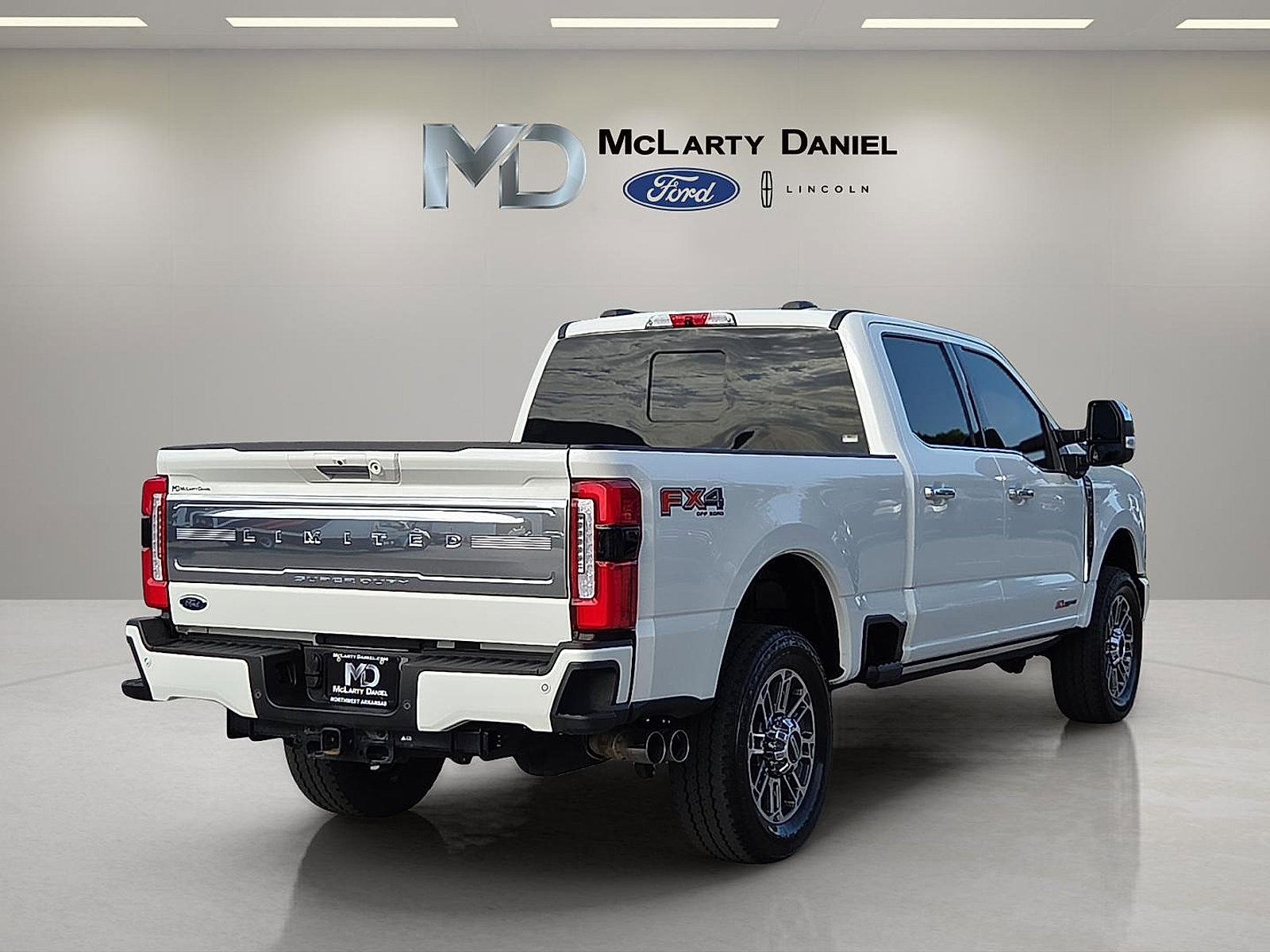 Certified 2024 Ford F250 Limited w/ FX4 Off-Road Package AWD/4WD image 5