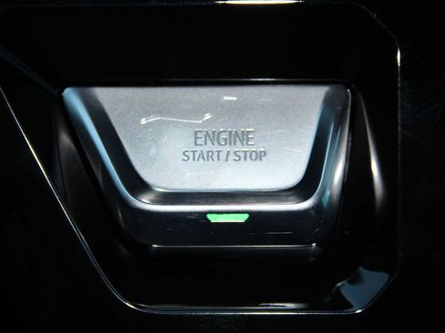 Used 2024 GMC Sierra 1500 AT4 w/ Technology Package AWD/4WD image 38