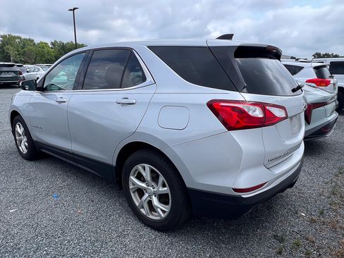 Used 2018 Chevrolet Equinox LT FWD image 3
