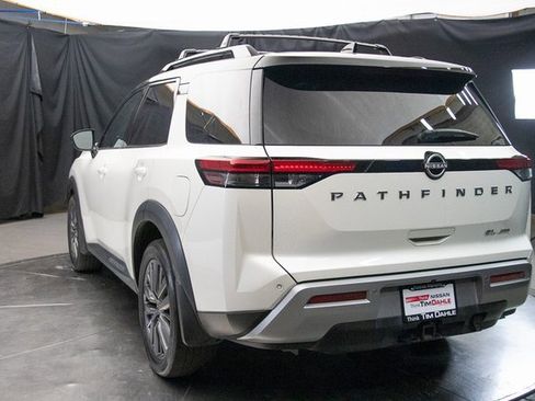 Used 2023 Nissan Pathfinder SL w/ SL Premium Package image 10