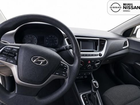 Used 2022 Hyundai Accent SE FWD image 8