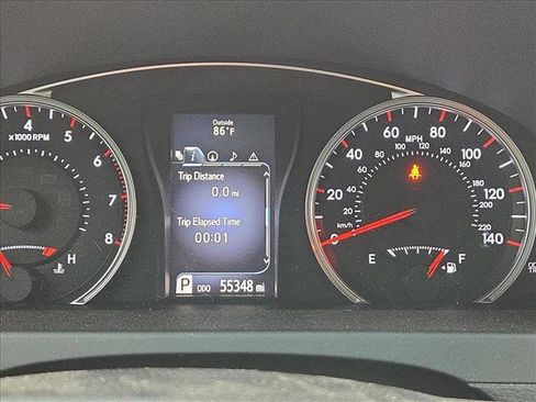 Used 2015 Toyota Camry SE w/ Moonroof Package FWD image 10