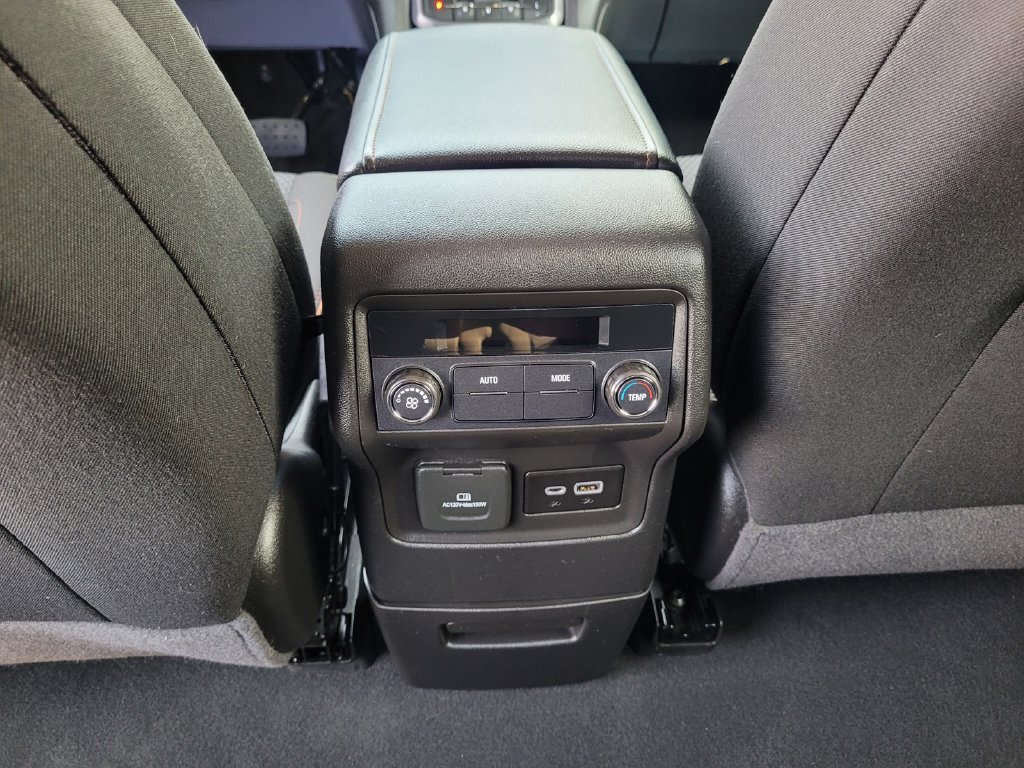 Used 2022 GMC Acadia AT4 AWD/4WD image 17