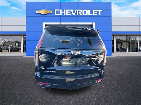 Used 2022 Cadillac Escalade Sport Platinum image 6