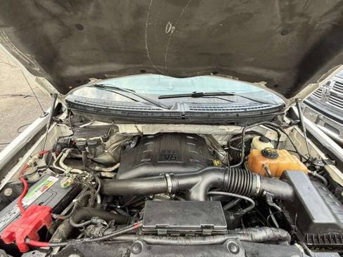 Used 2011 Ford F150 XLT w/ XLT Chrome Pkg image 15