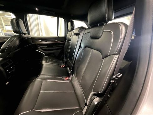 Used 2024 Jeep Grand Cherokee Limited 4xe AWD/4WD image 15