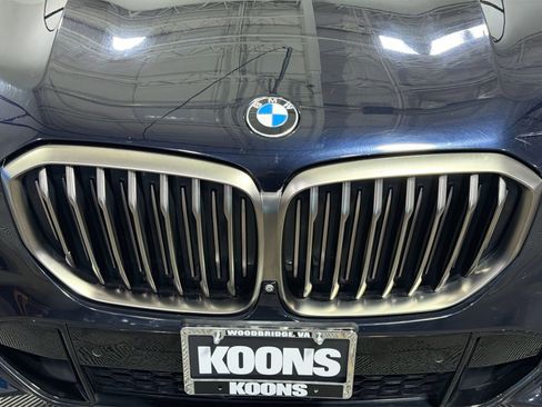 Used 2021 BMW X5 M50i AWD/4WD image 12