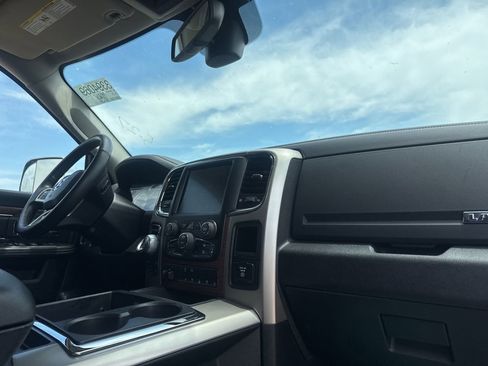 Used 2015 RAM 1500 Laramie w/ Convenience Group AWD/4WD image 26