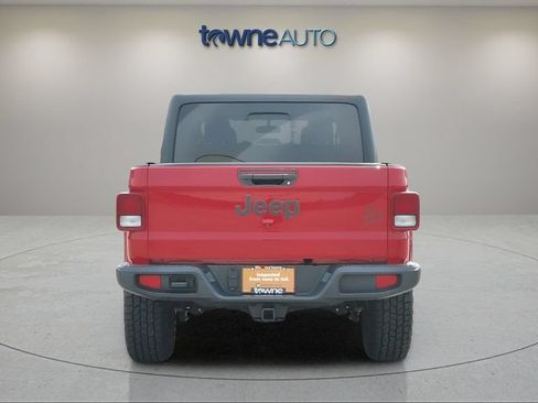 Used 2021 Jeep Gladiator Sport AWD/4WD image 4