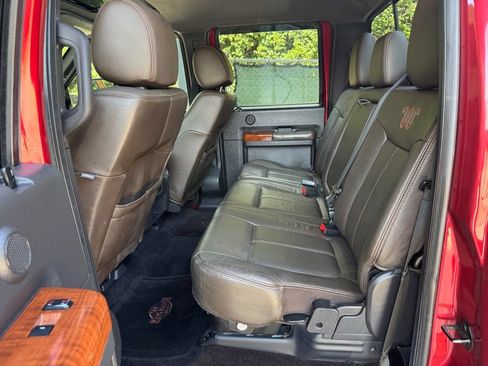 Used 2016 Ford F250 King Ranch w/ King Ranch w/Chrome Package AWD/4WD image 26